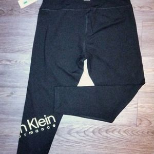 NWTs Calvin Klein* Black Leggings w/ Logo